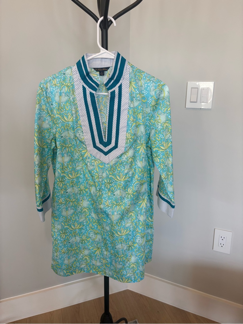 Brooks Brothers Turquoise & Lime Floral Tunic with Navy Trim